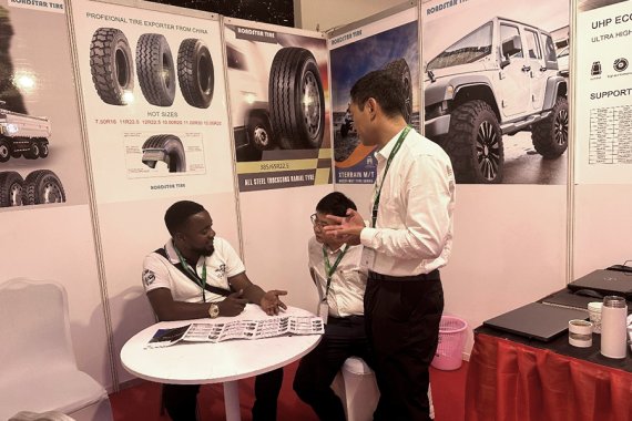 2023.10.19 nuestro equipo asistió a la exposición AUTOEXPO en Tanzania