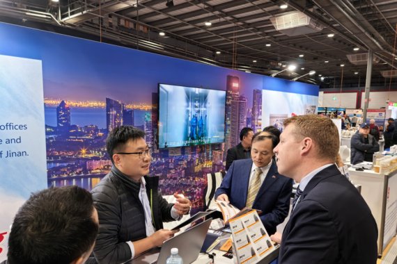 Salón de Adelaida 2024